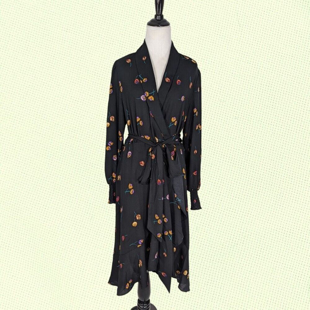 NWT Cabi Divine Wrap Dress M 4391 Black multi pattern‎ floral retail $158
